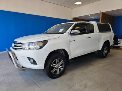 2017 Toyota Hilux 2.8 GD-6 Raised Body Raider Extended Cab MT