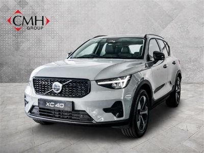 2026 Volvo XC40 B4 Plus Dark Geartronic Mild-Hybrid