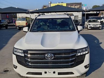 2026 Toyota Land Cruiser 300 V6 3.3D GX-R