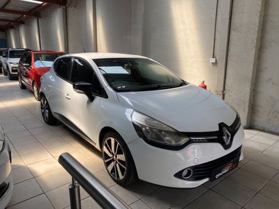2016 Renault Clio IV 900T Dynamique 5-dr (66kW)