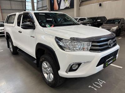 2017 Toyota Hilux 2.4 GD-6 Raised Body SRX Extended Cab