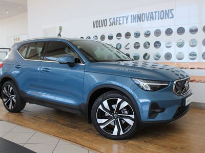 2022 Volvo XC40 B5 Ultimate Bright Geartron AWD Mild-Hybrid