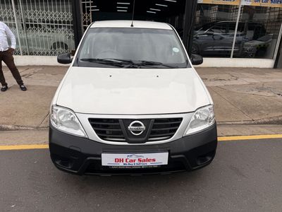 2020 Nissan NP200 1.6 A/C Safety Pack