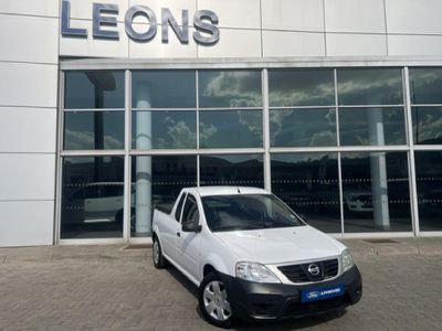 2024 Nissan NP200 1.6 A/C Safety Pack
