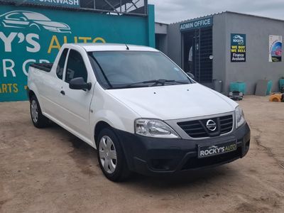 2020 Nissan NP200 1.6 A/C Safety Pack