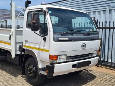 2013 Nissan Ud UD TRUCKS UD 40L-A F/C C/C