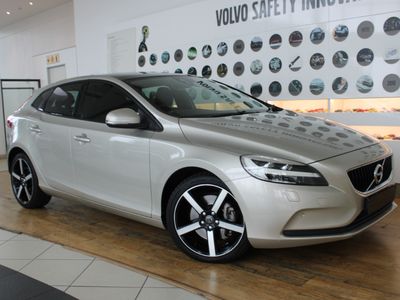 2018 Volvo V40 T3 Momentum Auto