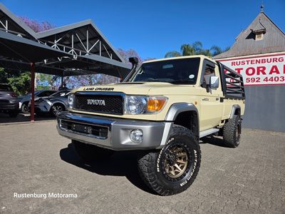 2016 Toyota Land Cruiser 79 4.5 D Single-Cab