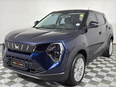 2026 Mahindra XUV 300 1.2T | W8