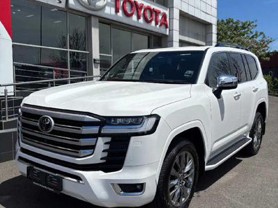 2026 Toyota Land Cruiser 300 V6 3.3D ZX