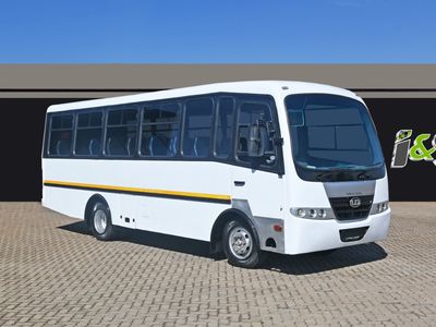 2006 Nissan Ud 31-SEATER BUS