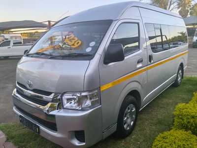 2006 Toyota Quantum 2.5 D-4D 14 Seater Diesel
