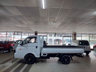 2021 Hyundai H100 Bakkie 2.6 AIRCON Dropside (Diesel,Manual)