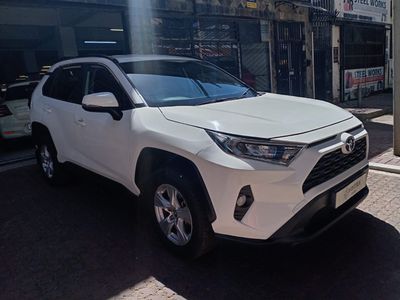 2019 Toyota RAV4 2.0
