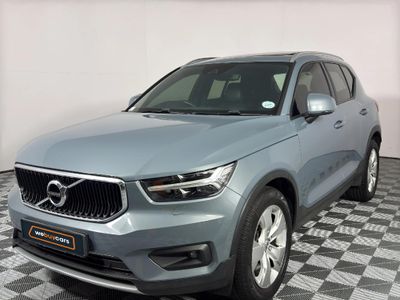 2020 Volvo XC40 D4 Momentum AWD