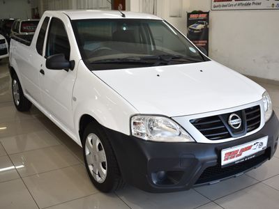 2023 Nissan NP200 1.6 A/C Safety Pack