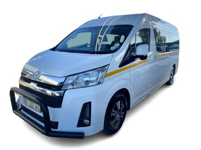 2021 Toyota Quantum 2.8 GL 14 Seat