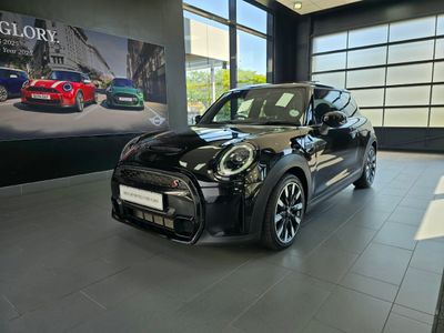 2022 MINI Hatch Cooper S Auto