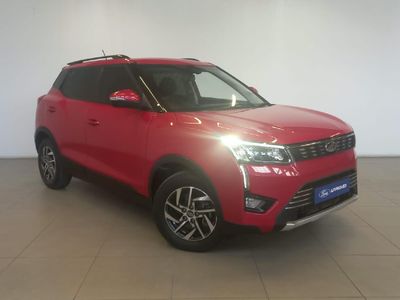 2022 Mahindra XUV 300 1.5D | W8