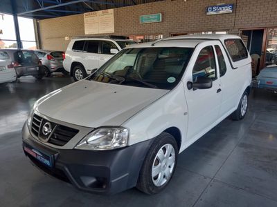 2020 Nissan NP200 1.6 A/C Safety Pack