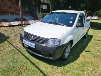 2013 Nissan NP200 1.6 A/C Safety Pack
