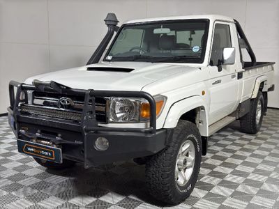 2016 Toyota Land Cruiser 79 4.5 D Single-Cab