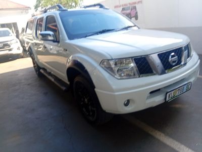 2008 Nissan Navara 4.0 V6 Auto Double-Cab