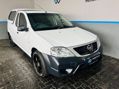 2022 Nissan NP200 1.6 A/C Safety Pack