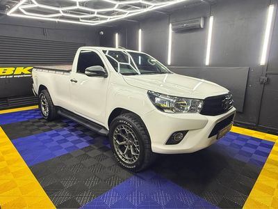 2017 Toyota Hilux 2.4 GD-6 Raised Body SRX Single-Cab
