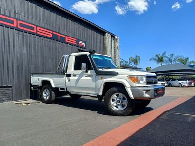 2014 Toyota Land Cruiser 79 4.5 D Single-Cab