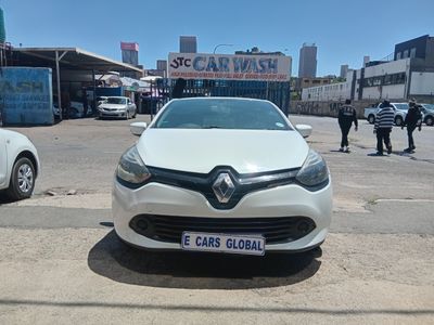 2015 Renault Clio IV 900T Dynamique 5-dr (66kW)