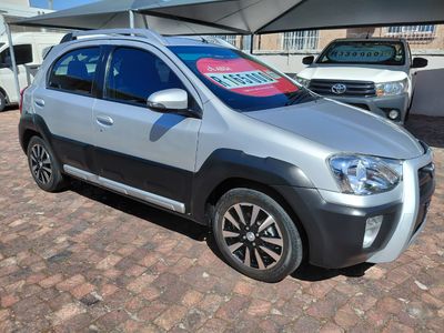 2017 Toyota Etios Cross 1.5 XS 5-dr