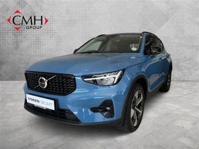 2025 Volvo XC40 B4 Plus Dark Geartronic Mild-Hybrid