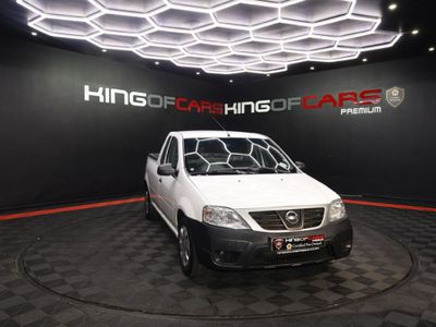 2022 Nissan NP200 1.6 A/C Safety Pack