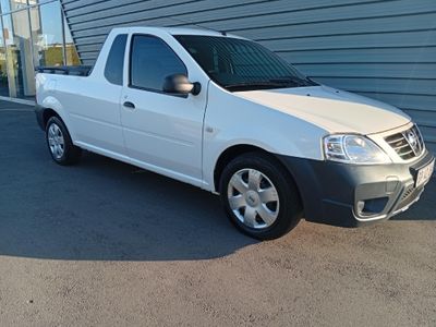 2024 Nissan NP200 1.6 A/C Safety Pack