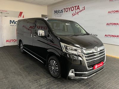 2025 Toyota Quantum 2.8 VX 9-seat