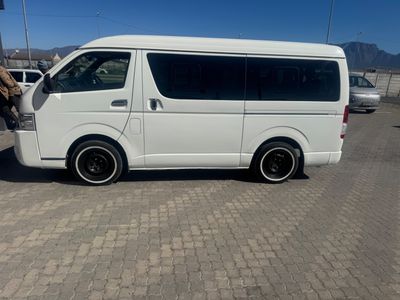 2014 Toyota Quantum 2.7 10-seat
