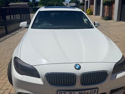2012 BMW 5 Series 528i Auto