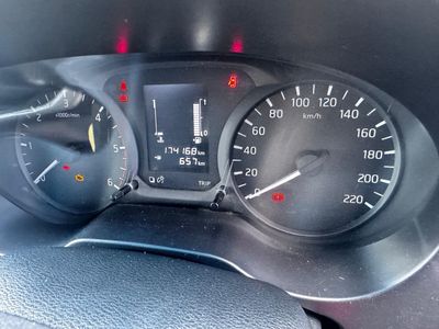 2022 Nissan Navara 2.5 DDTi LE Single-Cab