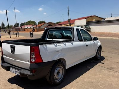 2021 Nissan NP200 1.6 A/C Safety Pack