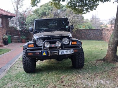 2005 Jeep Wrangler 4.0 Sahara 6-spd