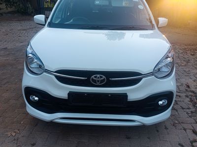 2025 Toyota Vitz 1.0 XR AMT