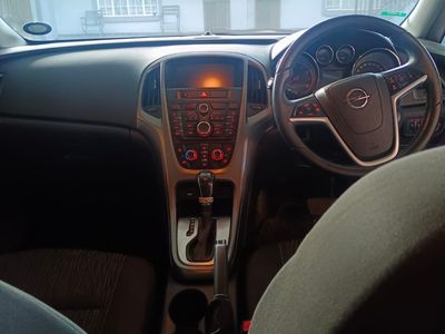 2015 Opel Astra 1.4T Enjoy Auto
