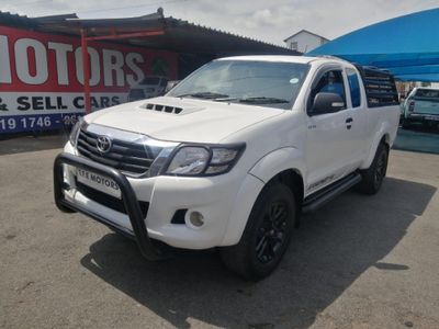 2016 Toyota Hilux 2.4 GD-6 Raised Body SRX Extended Cab
