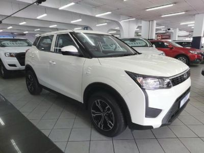 2023 Mahindra XUV 300 1.2T SE | W4