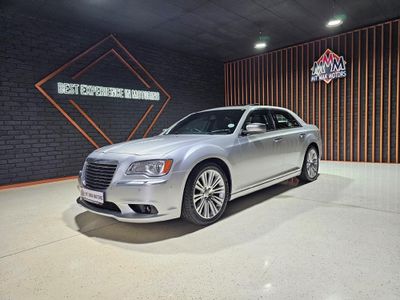 2012 Chrysler 300C 3.6L Lux Auto