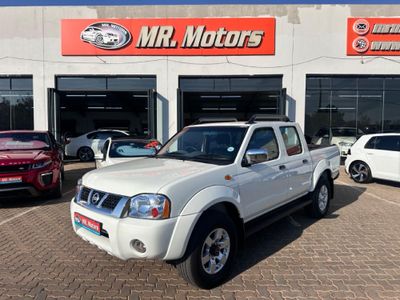 2019 Nissan NP300 2.4i 4x4 Double-Cab