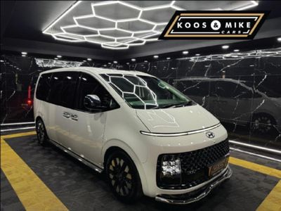 2023 Hyundai Staria 2.2d Luxury Auto