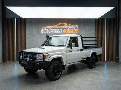 2014 Toyota Land Cruiser 79 4.5 4D LX V Single-Cab