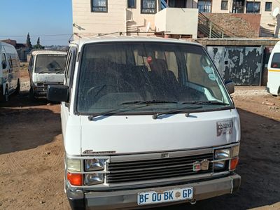 2000 Toyota Hi-Ace Super 16